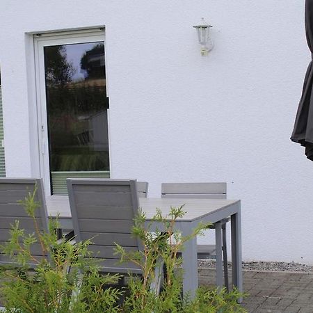Ferienwohnungen Am Seeufer 莫内西 外观 照片